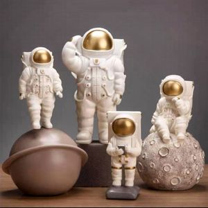 مجسمه مدل فضانورد مجموعه ۴ عددی