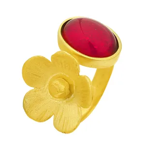 انگشتر زنانه گالری عزیزی طرح گل مدل gz14501