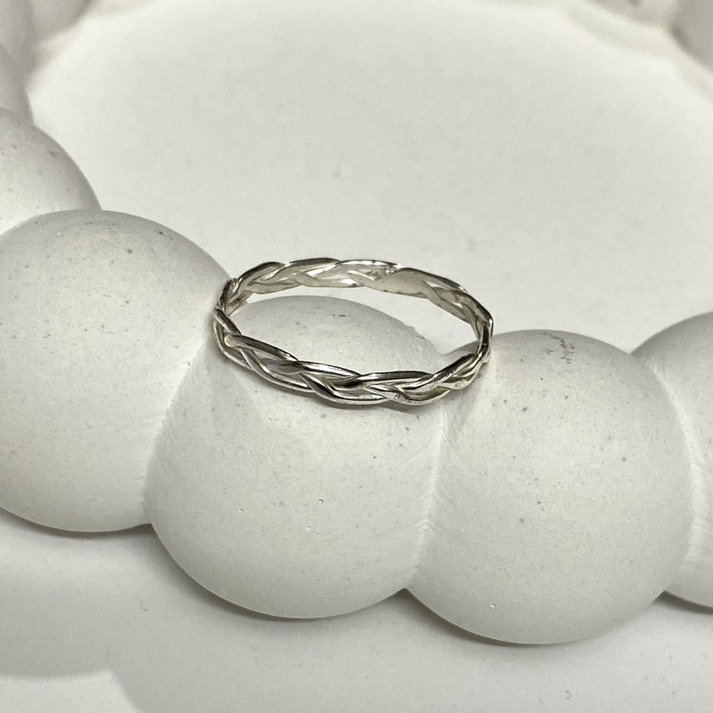 انگشتر نقره زنانه آی ام مدل حلقه مینیمال انگشتر نقره زنانه آی ام مدل حلقه مینیمال