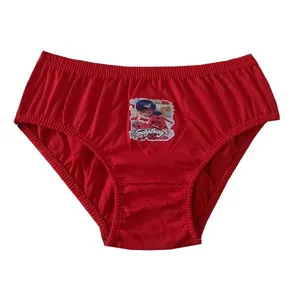 شورت دخترانه طرح کفشدوزکی رنگ قرمز