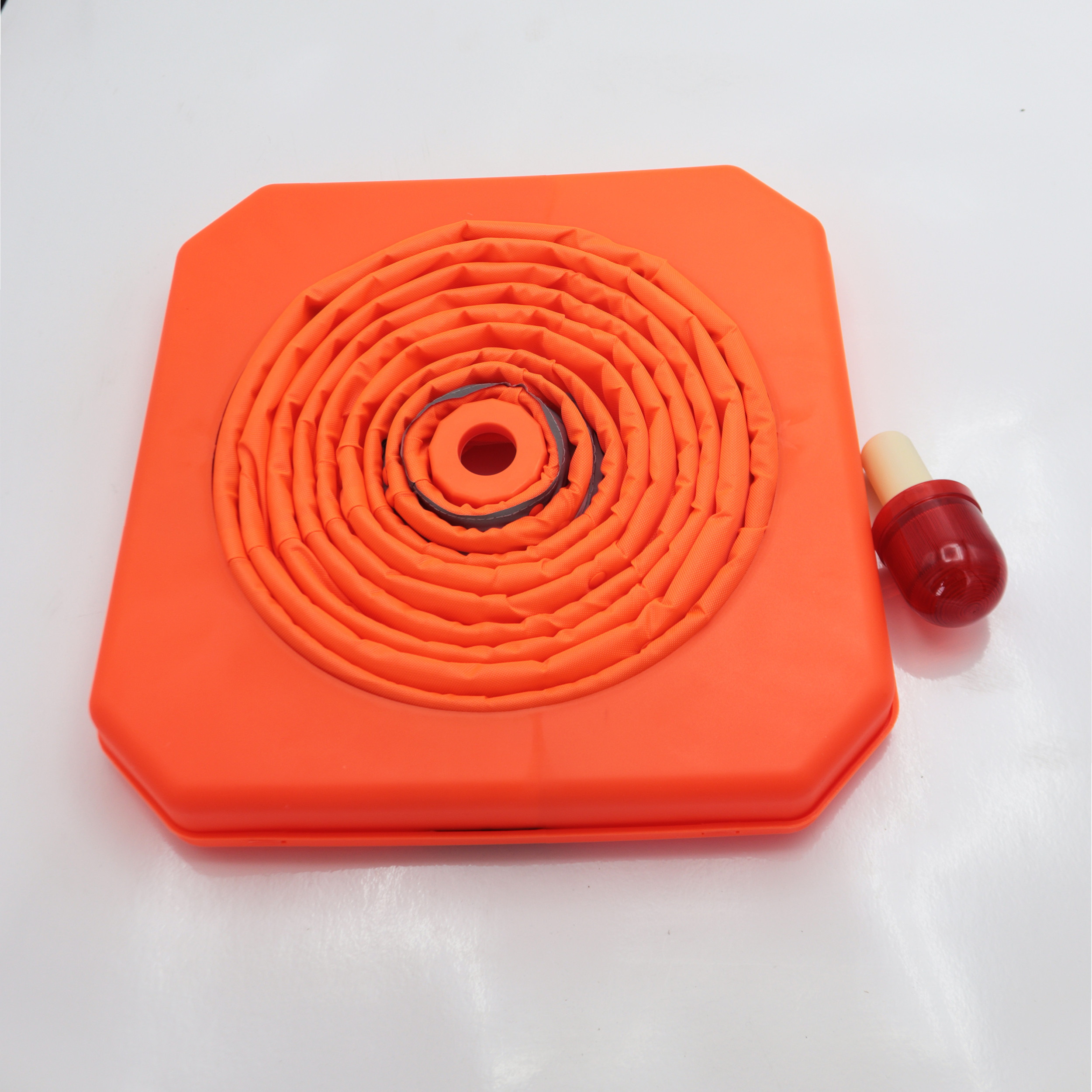 مخروط ترافیکی مدل تاشو کد YP-BEREZENTY-64CM