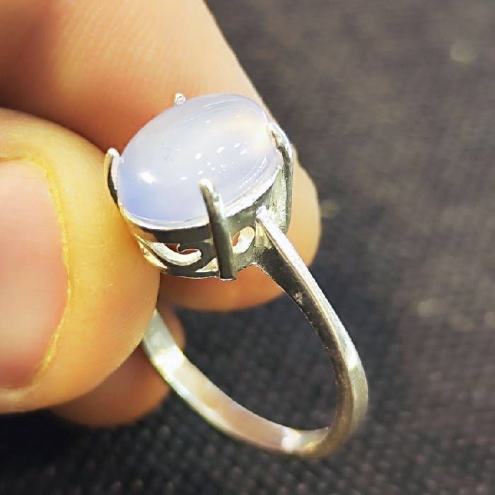 انگشتر نقره زنانه مدل سنگ عقیق یمانی کبود کد 453 انگشتر نقره زنانه مدل سنگ عقیق یمانی کبود کد 453