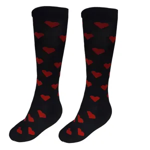 جوراب زنانه مدل ساق بلند زیر زانو قلبی سما بسته 2 عددی