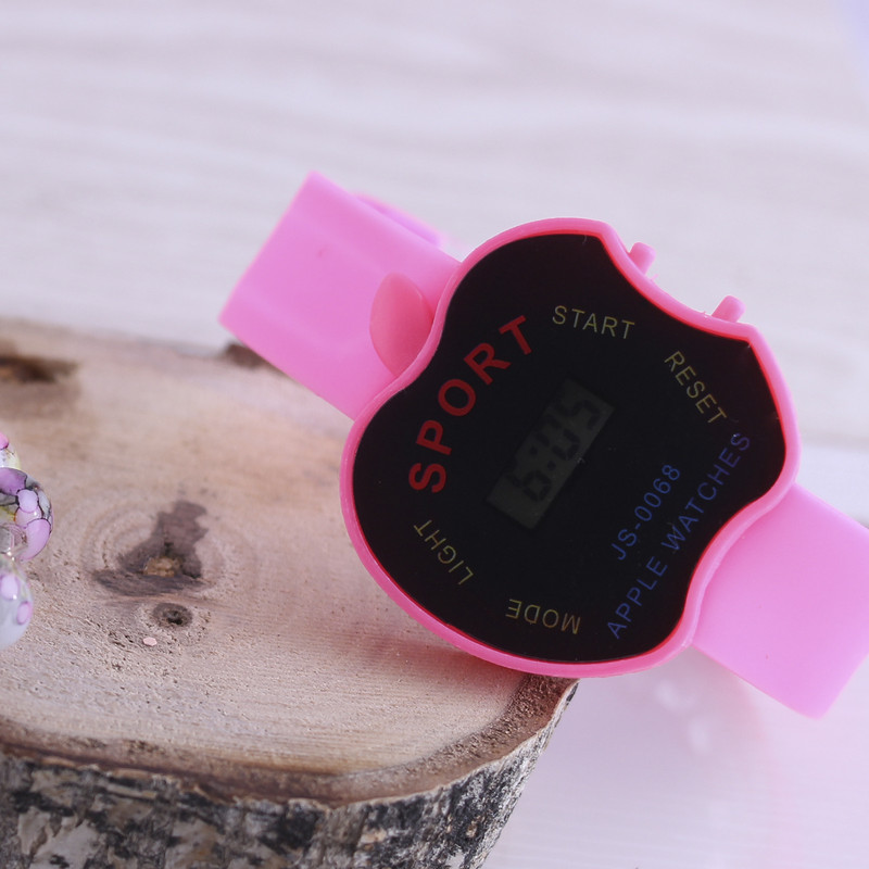 ساعت مچی دیجیتال دخترانه مدل LE 3104 -SOO-ME ساعت مچی دیجیتال دخترانه مدل LE 3104 -SOO-ME