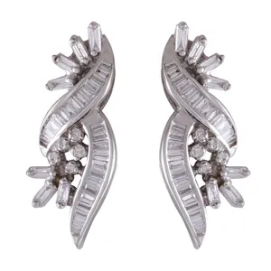 گوشواره طلا 18 عیار زنانه جواهری گاندی مدل A4338