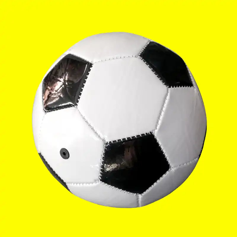 توپ فوتبال مدل چهل تکه آپارتمانی