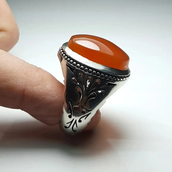 انگشتر نقره مردانه مدل عقیق پرتقالی یمنی انگشتر نقره مردانه مدل عقیق پرتقالی یمنی