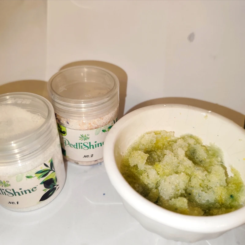 عکس شماره 6 : ژل پدیکور پدی شاین مدل gre وزن 90 گرم به همراه پودر حلال پدی شاین مدل gre وزن 125 گرم