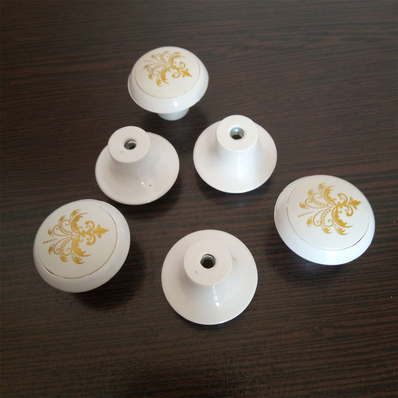 دستگیره کابینت مدل تاج بسته 8 عددی دستگیره کابینت مدل تاج بسته 8 عددی