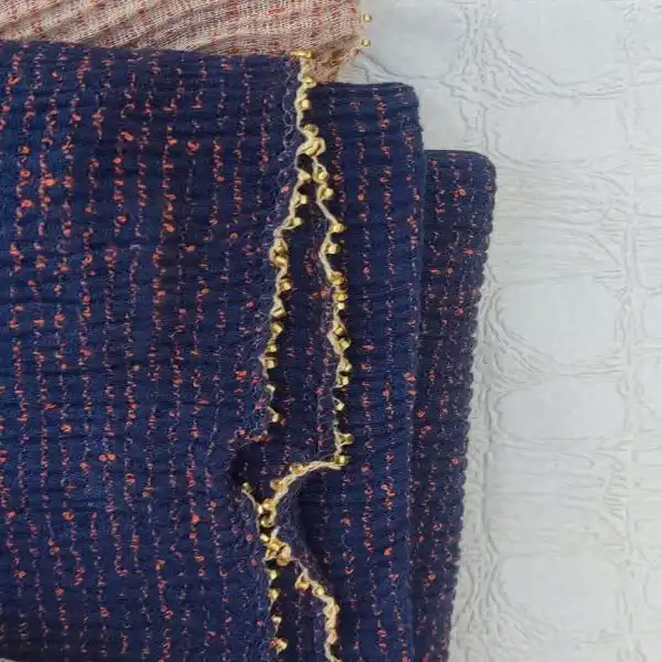 شال زنانه مدل نخی حاشیه منجق کد donebarfi