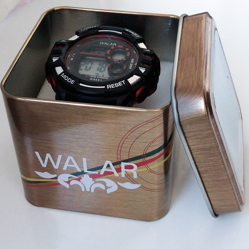 ساعت مچی دیجیتال والار مدل اسپرت چراغ دار کد 10.20