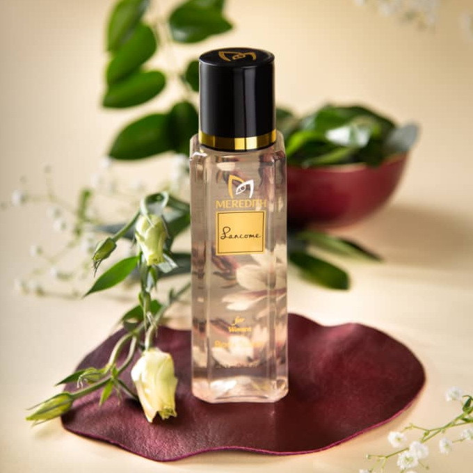 بادی اسپلش زنانه مردیت مدل lancome حجم 250 میلی لیتر بادی اسپلش زنانه مردیت مدل lancome حجم 250 میلی لیتر