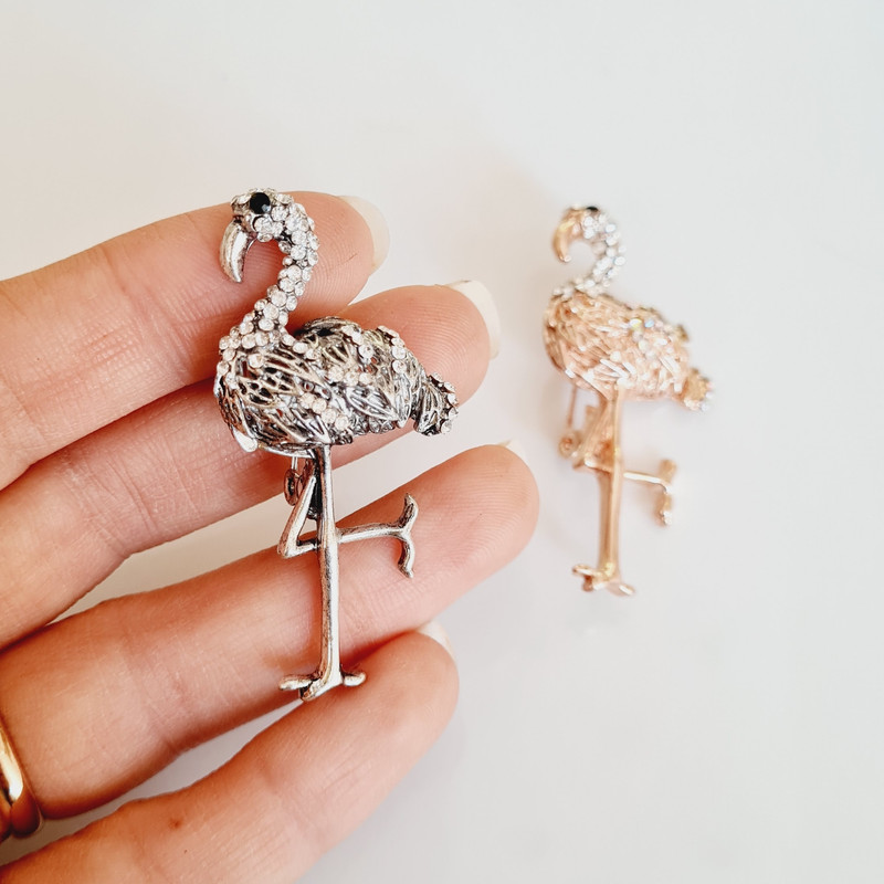 سنجاق سینه دخترانه فشن مدل فلامینگو