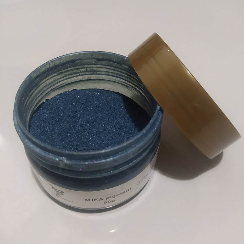 رنگ رزین اپوکسی بیزآرت مدل صدفی میکا حجم 100میلی لیتر