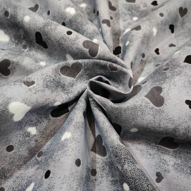 پارچه آشپزخانه عرض 2 متر مدل پتینه قلبی رنگ مشکی