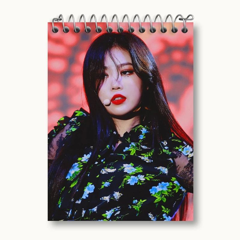 دفتر یادداشت 50 برگ خندالو مدل سوجین گروه جی آیدل GIdle کد 19561