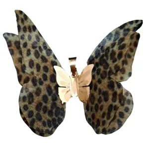 آویز گردنبند طلا 18 عیار زنانه دوست خوب مدل پروانه dk843