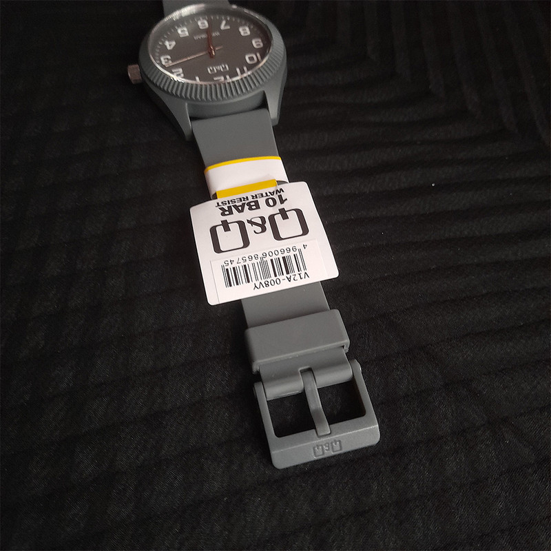 ساعت مچی عقربه ای کیو اند کیو مدل V12A-008VY