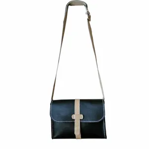 کیف رودوشی چرمی مدل سایه