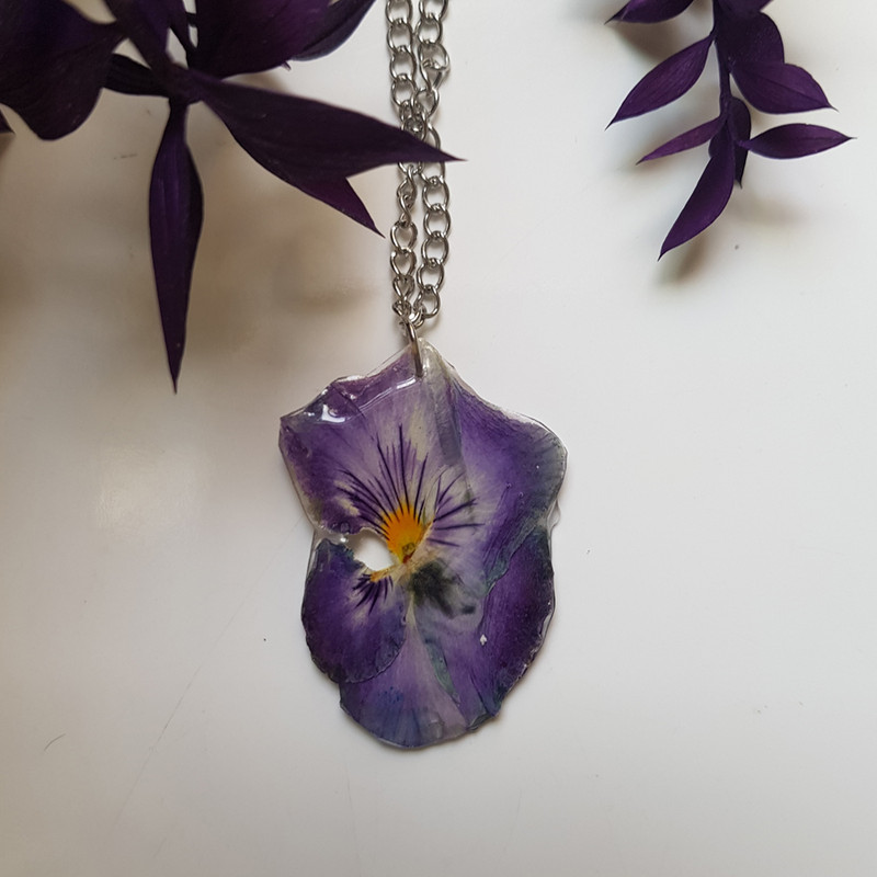 گردنبند دخترانه مدل رزینی