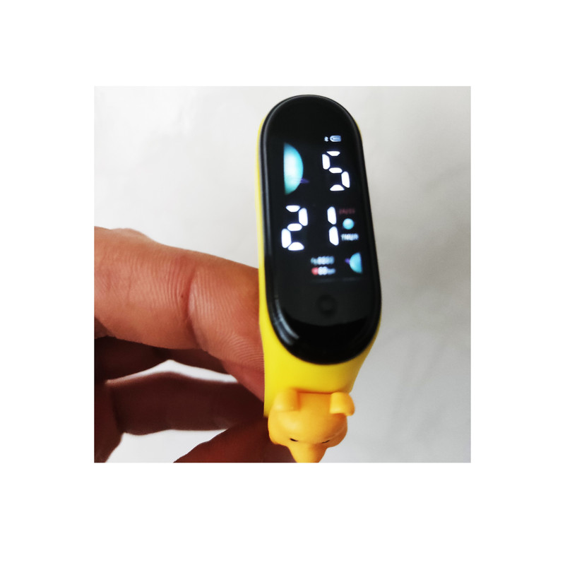 ساعت مچی دیجیتال بچگانه مدل لمسی ضد آب کد YEL01