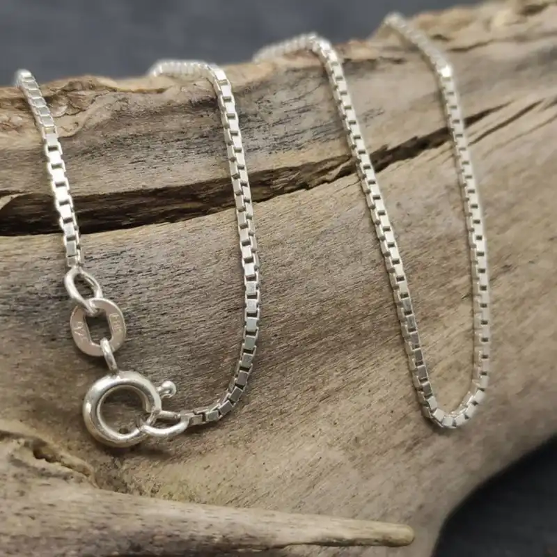 زنجیر نقره زنانه مدل ونیزی Q009