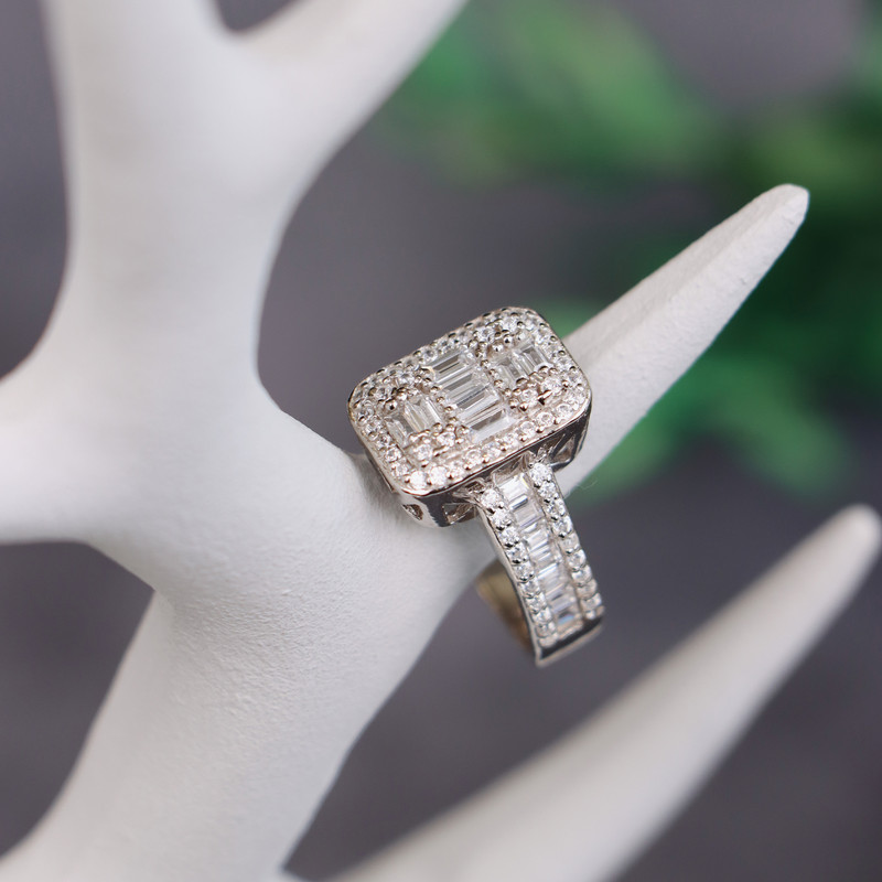 انگشتر نقره امرالدکات زنانه جی تی ای مدل G_201