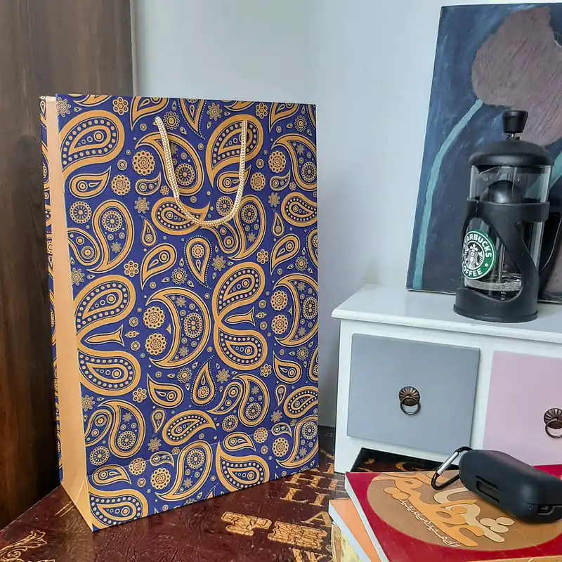 ساک هدیه مدل گلاسه طرح ترمه کد G130-33.10.23