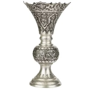 گلدان قلمزنی طرح شیپوری