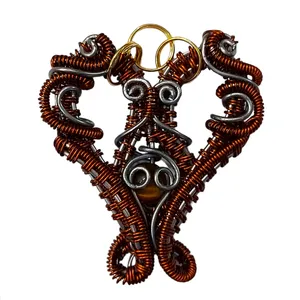 آویز گردنبند مدل مسی چشم ببر