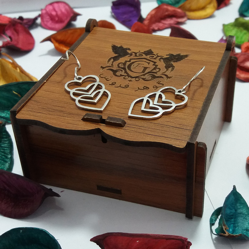 گوشواره نقره زنانه مدل قلب تو در تو عصایی