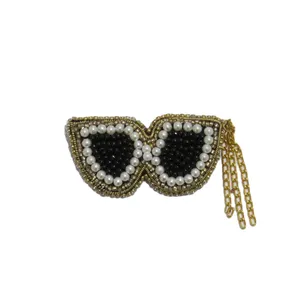 سنجاق سینه زنانه طرح عینک