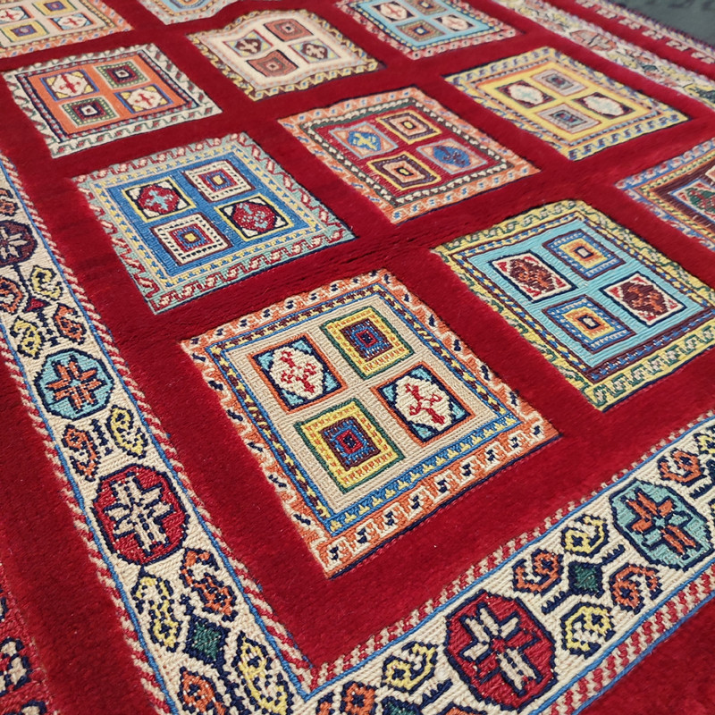 گلیم فرش دستباف دو متری طرح کف خشتی مدل AA250