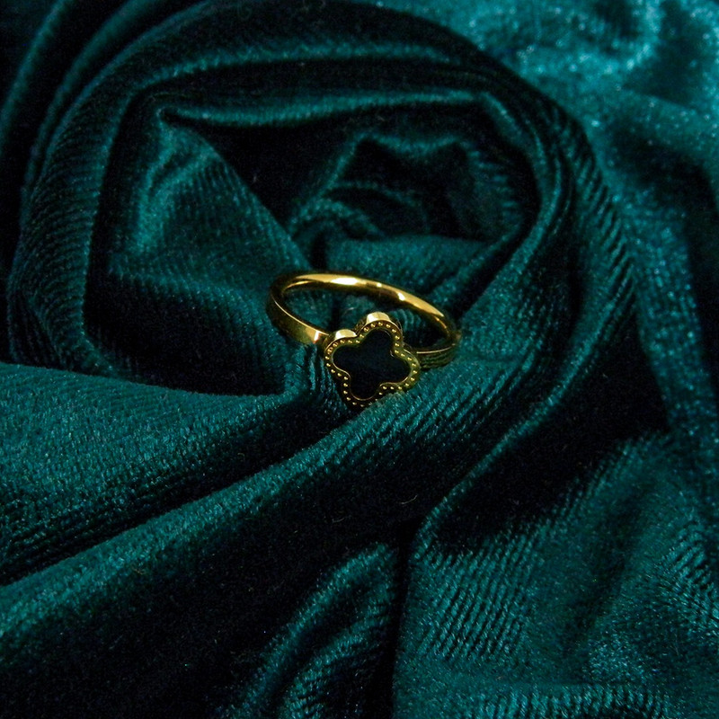 انگشتر زنانه مدل گل انگشتر زنانه مدل گل