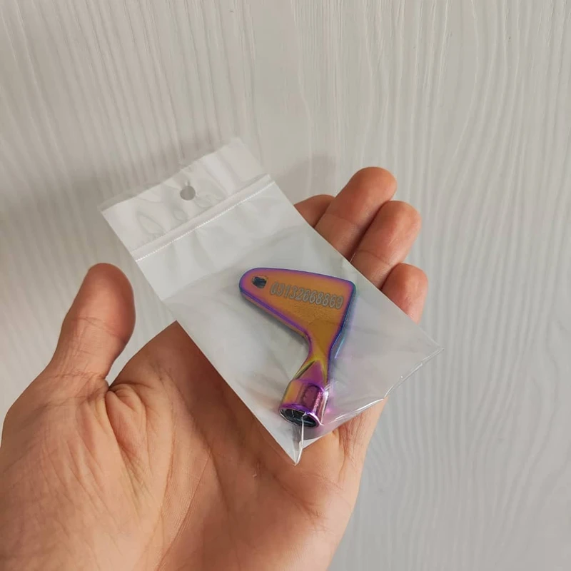 عکس شماره 4 : کلید درب آسانسور مدل haftmob-02