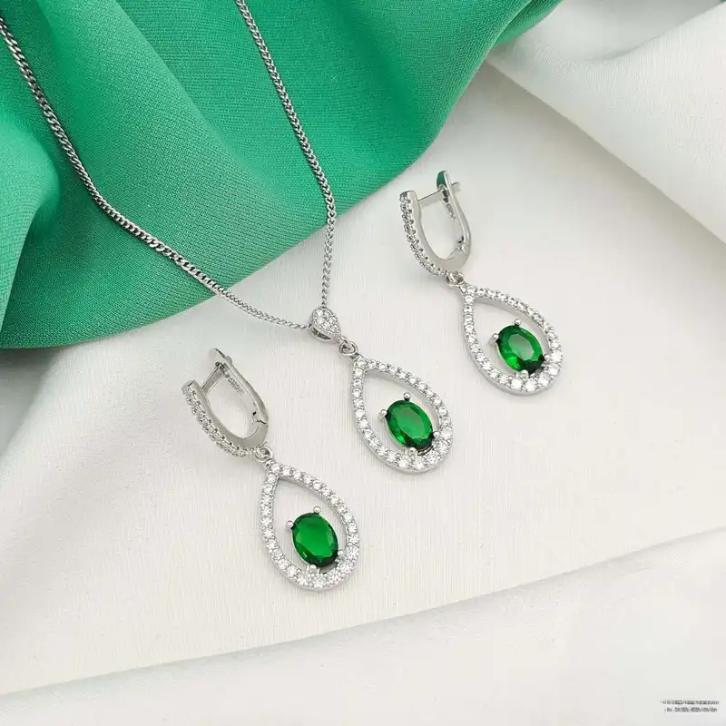 نیم ست نقره زنانه مدل زمرد کد BARF82