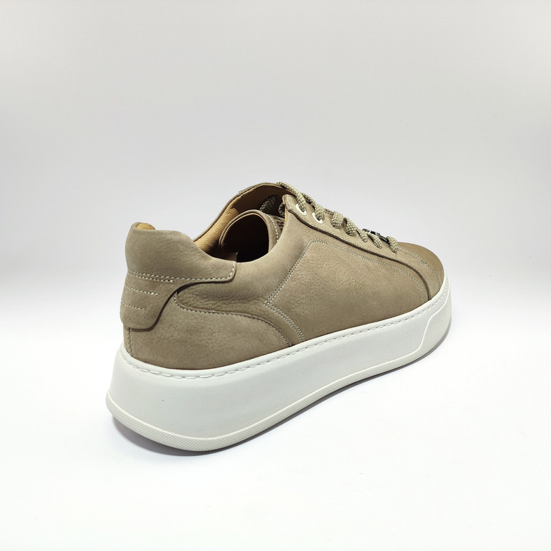 کفش روزمره زنانه کرمانی مدل چرم دستدوز طبیعی کد 510 رنگ خاکی