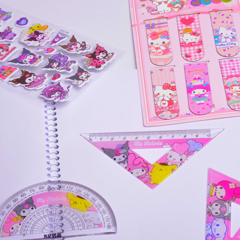 بسته لوازم تحریر مدل کرومی و گروه سانریو مجموعه 12 عددی