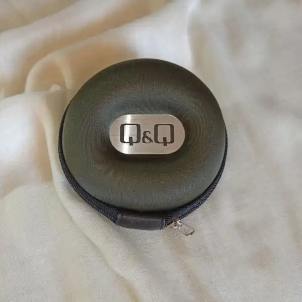 ساعت مچی عقربه ای کیو اند کیو مدل vq86j055y