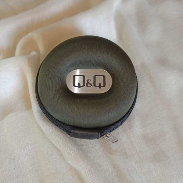 ساعت مچی عقربه ای کیو اند کیو مدل vq86j055y ساعت مچی عقربه ای کیو اند کیو مدل vq86j055y