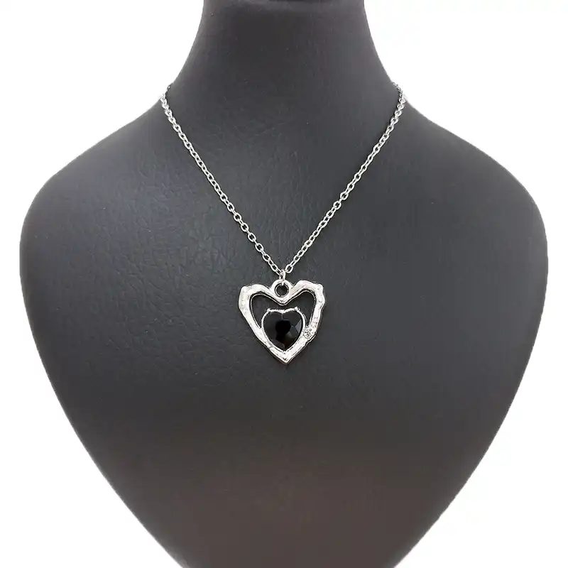 گردنبند زنانه مدل پینترستی طرح قلب بسته 4 عددی