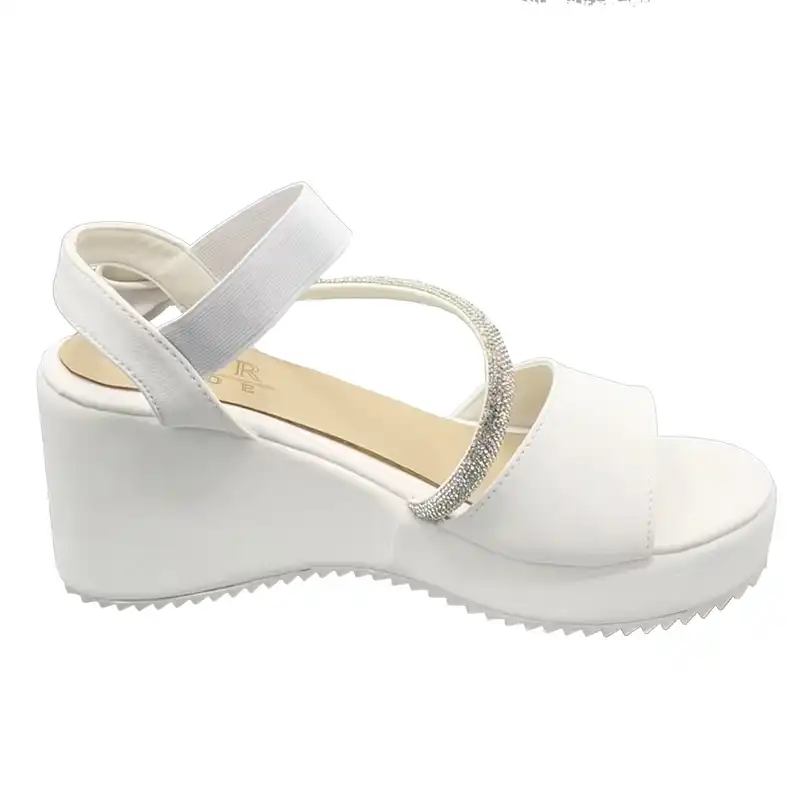 صندل زنانه مدل پاپیونی نگین دار 001