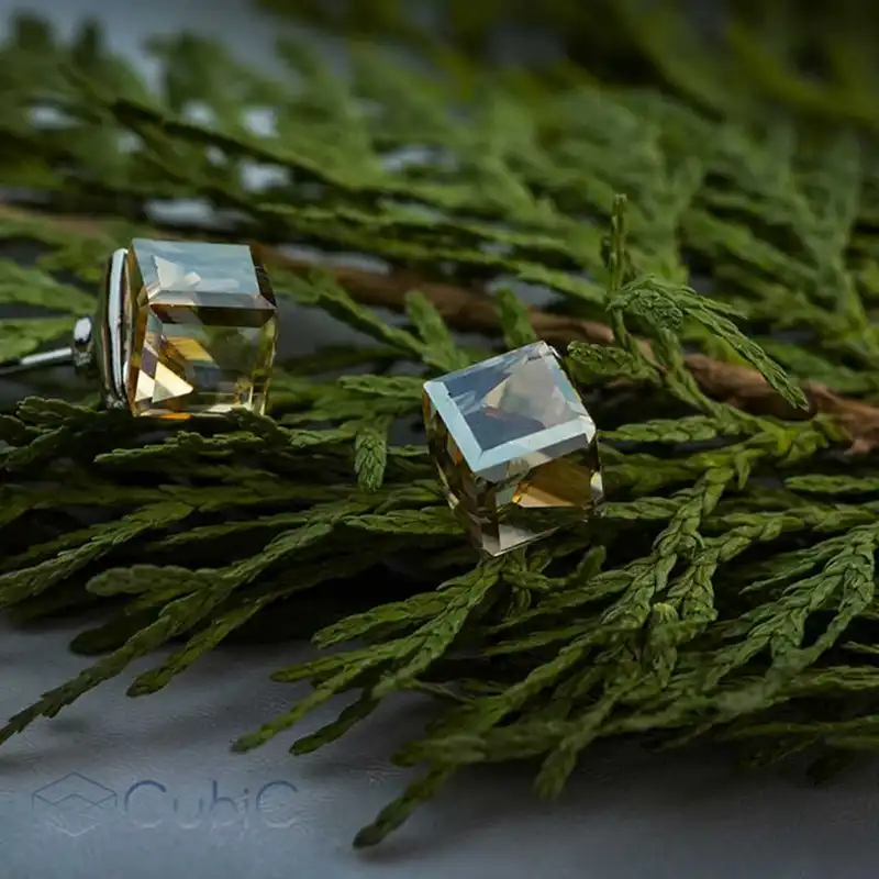 گوشواره زنانه کوبیک مدل QE-21894