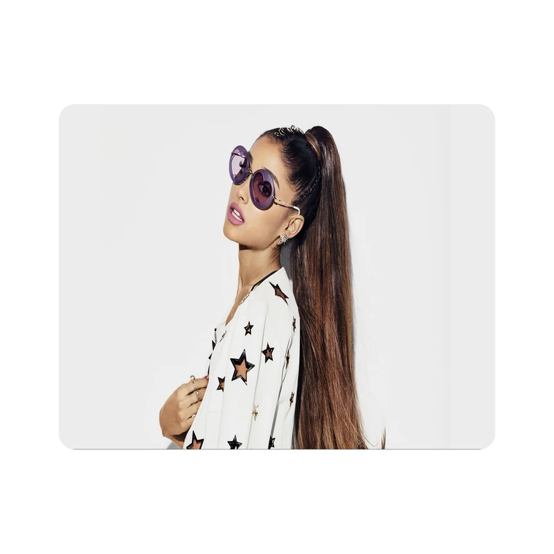 ماوس پد اطلس آبی طرح  خواننده آریانا گرانده  مدل T6029