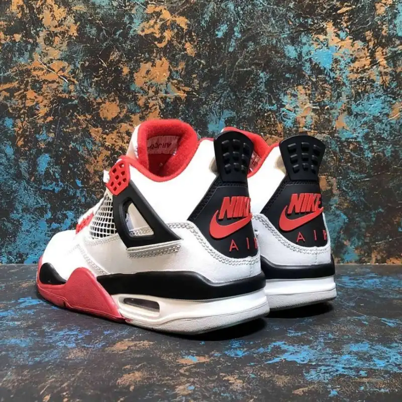 کفش بسکتبال مدل Retro 4