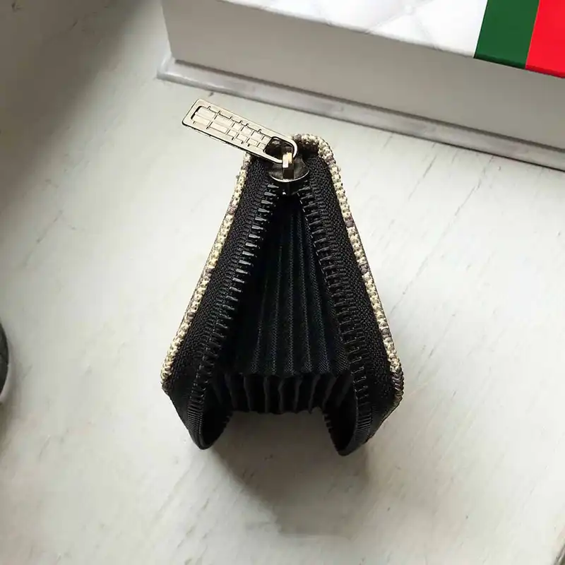 جاکارتی مدل اکاردئونی