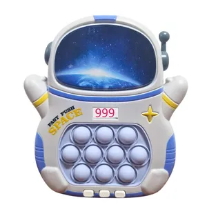 فیجت ضد استرس مدل پاپیت آدمکی طرح فضانورد