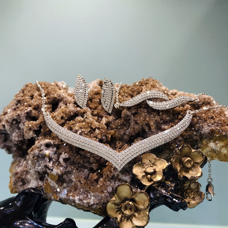 نیم ست نقره زنانه مدل تنیسی نگین دار