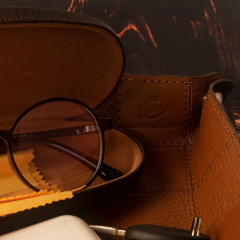 سینی  لوازم اداری رومیزی چرم عطارد مدل طبیعی کد ED02