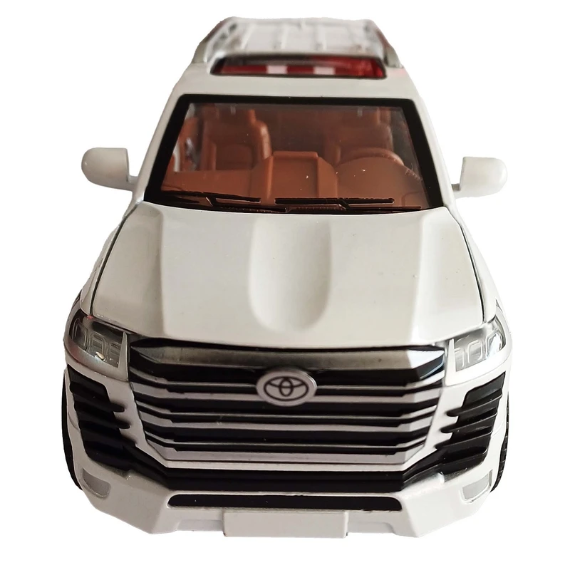 عکس شماره 18 : ماشین بازی مدل عقب کش فلزی سایز بزرگ طرح تویوتا لندکروز